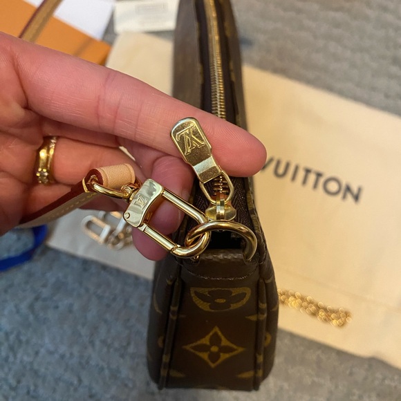 Authentic Louis Vuitton Pochette Accessoires  ❤️‍🔥❤️‍🔥 - Picture 3 of 11